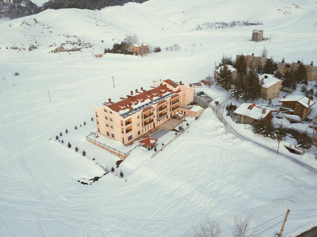 Le Notre Hotel & Ski Resort Ал Арз Екстериор снимка